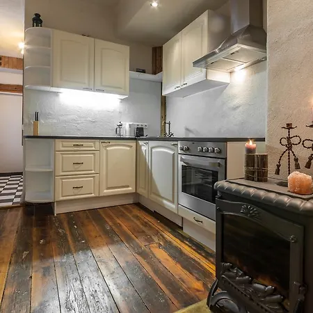 Tallinn Apartments & Rooms - Old Town 2* Tallinn